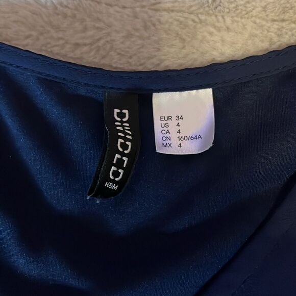 SM95 Divided by H&M navy short sleeve romper - Picture 7 of 8